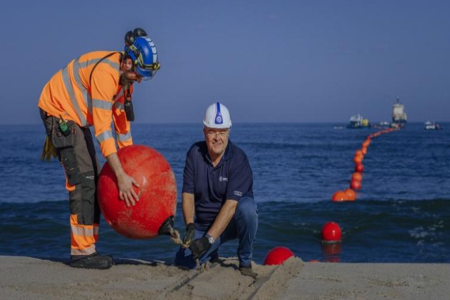 Vendoset kabllo nënujore 500 km në Swakopmund! Harmse: Ndikim të madh në botë, ofron internet shumë të shpejtë
