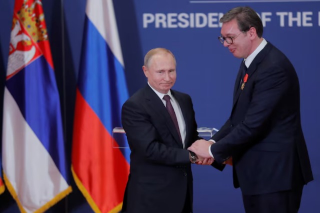 Presidenti i Serbisë falënderon Putinin për furnizimet me gaz natyror