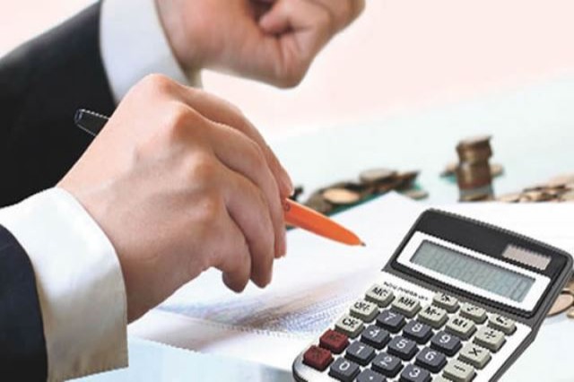 Pagesat për profesionistët e lirë – Sot afati i fundit për të rifreskuar llogarinë bankare