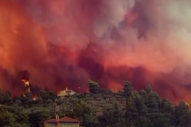 Greqi, rindezje të pafundme zjarresh në Evia