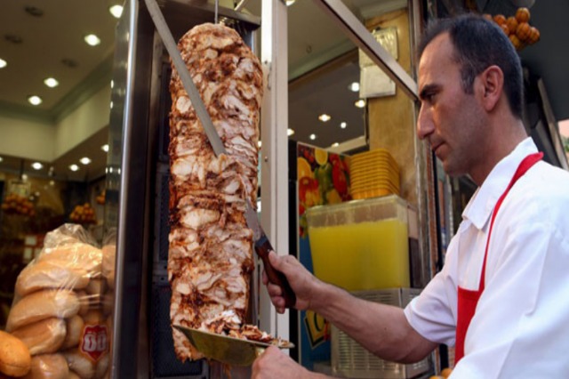 Gjermania dhe Turqia janë në luftë për… qebapët