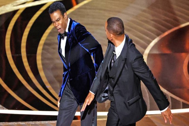 Will Smith kërkon falje publike për sulmin që i bëri komedianit në Oscar: Dola nga vetja dhe gabova, ndihem i turpëruar