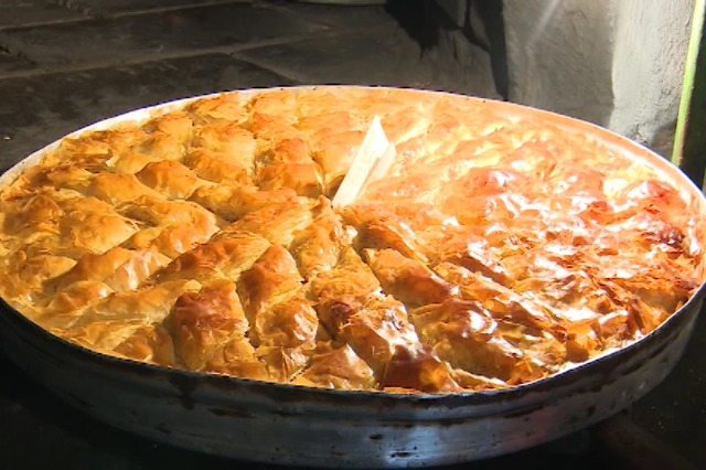 Bakllavaja, ëmbëlsira tradicionale nuk mungon në familjet korçare