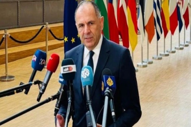 Athina zyrtare për qeverinë e Maqedonisë së Veriut: Mos përdorimi i emrit kushtetues, shkelje flagrante e Marrëveshjes së Prespës
