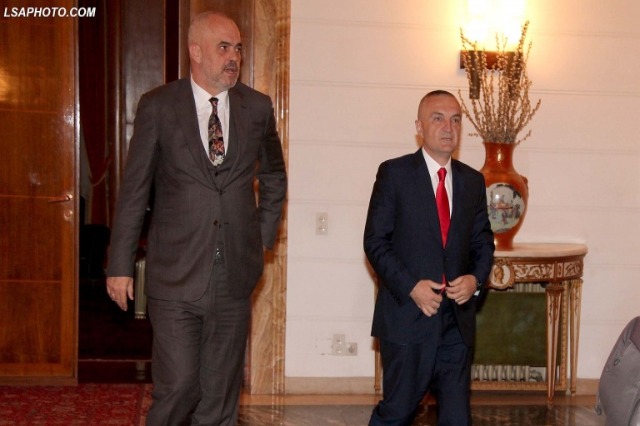 Presidenti Ilir Meta dhe kryeministri, Edi Rama, vijojnë replikat në distancë, nëpërmjet rrjeteve sociale