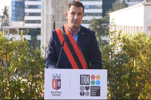 Veliaj uron Xhaferrin dhe Ahmetin: Arritje historike, hap një epokë të re për shqiptarët dhe historinë e Maqedonisë së Veriut !