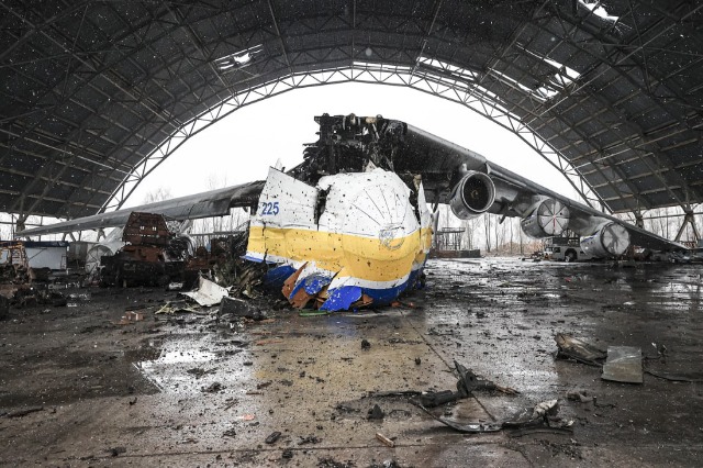 U bombardua nga rusët, Ukraina do të rindërtojë avionin më të madh në botë
