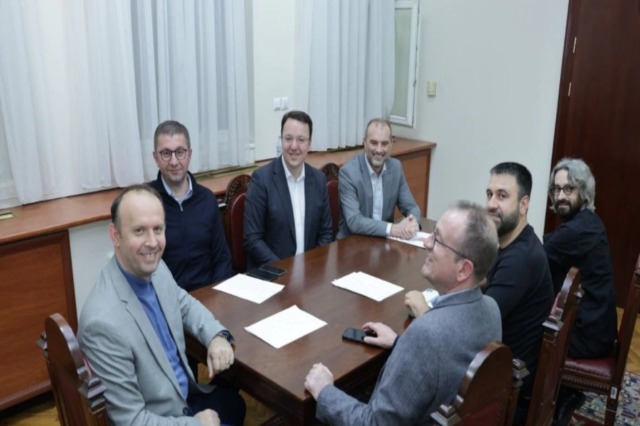 Shkup, opozita thotë se ka arritur marrëveshje për një shumicë të re parlamentare