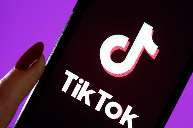 10-vjeçarja vdiq nga sfida në TikTok, Italia kërkon hetim edhe ndaj Facebook e Instagram