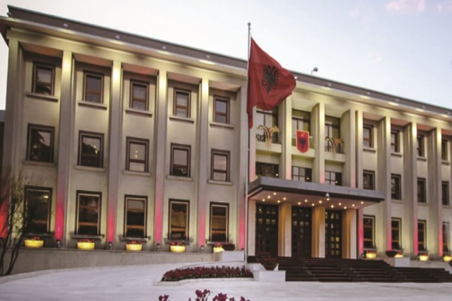 Presidenca reagon pas lajmit se janë shpëtuar katër fëmijë shqiptarë nga kampi i ferrit Al-Haël