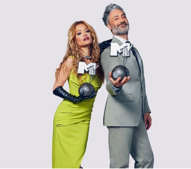 Shqiptaret më të famshme pushtojnë skenën e MTV EMA 2022