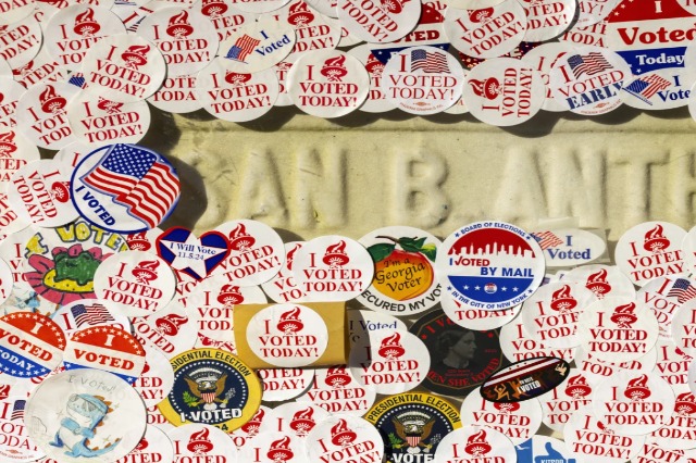 AMERIKA VOTON-  Miliona votues amerikanë zgjedhin mes Harris dhe Trump