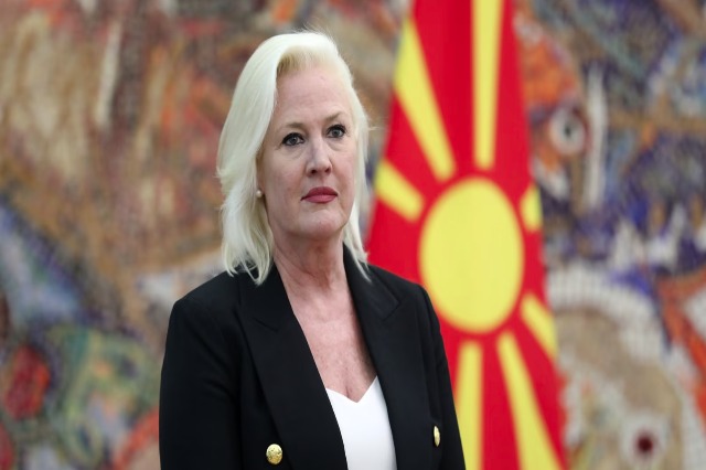 Dyshime për krim dhe korrupsion, ambasadorja amerikane në RMV paralajmëron zgjerimin e “listës së zezë”