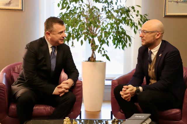 Rritja e vigjilencës ndaj dhunës, shantazheve e urrejtjes online, Balla takon drejtorin e TikTok