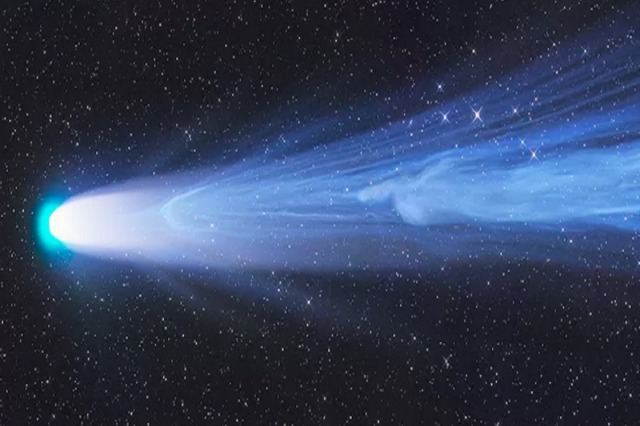 Kometa që shfaqet ‘një herë në jetë’ fiton çmimin e Fotografisë së Vitit në Astronomi