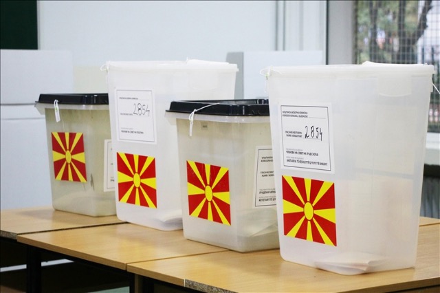 Zgjedhjet lokale në Maqedoninë e Veriut, më shumë se gjysma e kryetarëve të komunave do të përcaktohen në raundin e dytë
