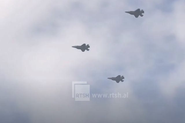 Greqia pajiset me F-35, Dendias: Po ndërtojmë forcën më të fuqishme ushtarake
