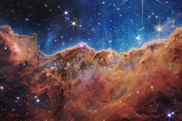 Studimi: Universi mund të jetë dy herë më i vjetër se sa është vlerësuar deri më tani