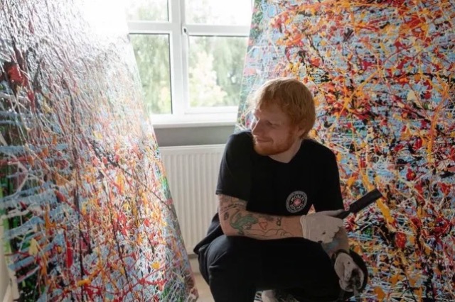 Ed SHEERAN ylli i Pop-it pikturon për bamirësi