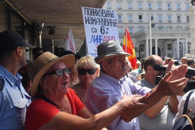 Protesta/ Maqedonasit kërkojnë rritje të vazhdueshme të pensioneve