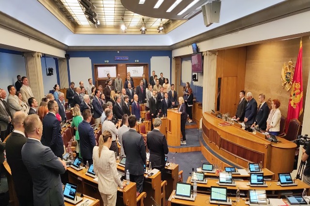 Tensione politike në Mal të Zi/ Partitë pro-ruse duan ndryshimin e Kushtetutës. Opozita ngre alarmin: “Bota serbe” rrezik për rajonin