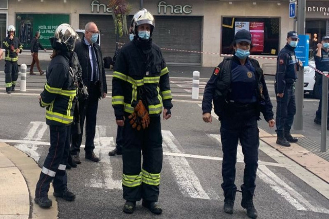 Sulmi në Nicë: Kryetari i Bashkisë thotë se goditja me thikë vdekjeprurëse tregon terrorizmin