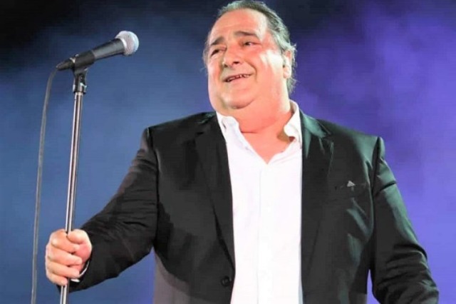 Arti grek në zi/ Ndërron jetë këngëtari i njohur Vasilis Karras