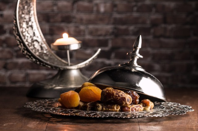 Ushqimet më të mira për t’u ngrënë dhe shmangur gjatë iftarit dhe syfyrit