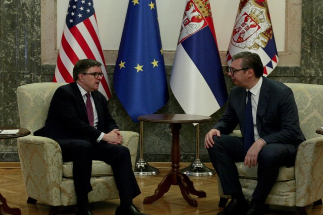 O’Brien takim me Vuçiq: Zbatoni marrëveshjet, Kosova të themelojë Asociacionin