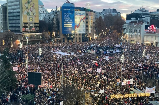 Protesta në Beograd, qytetarët kërkojnë përgjegjësi për incidentin në Novi Sad