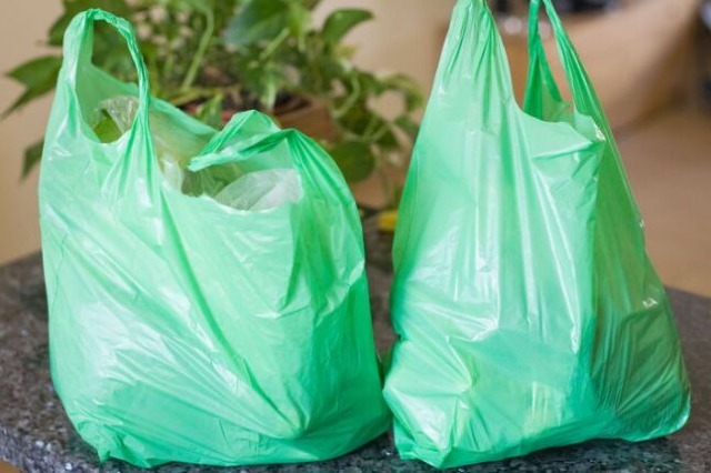 Maqedoni e Veriut, qeset plastike rikthehen në përdorim