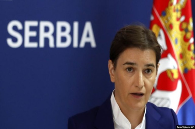 U vendos pas tri ditësh debate të forta, Ana Brnabiç zgjidhet kryetare e Kuvendit të Serbisë