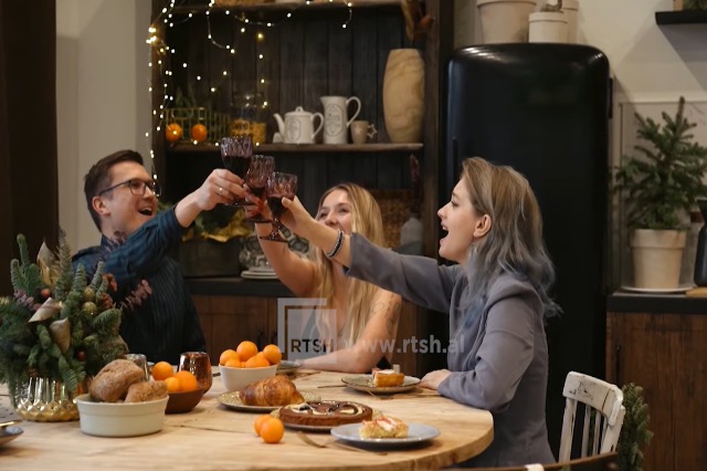 Kaloritë e shtuara gjatë festave, regjimi ushqimor i rekomanduar nga nutricionistja