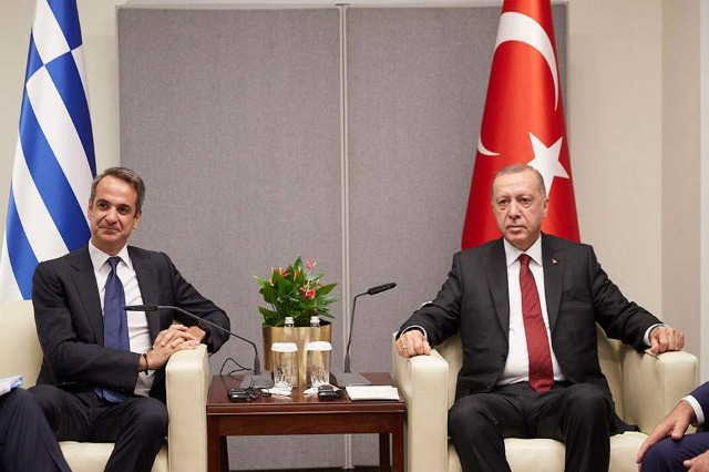 Bisedë telefonike Mitsotakis-Erdogan për krizën në Lindjen e Mesme