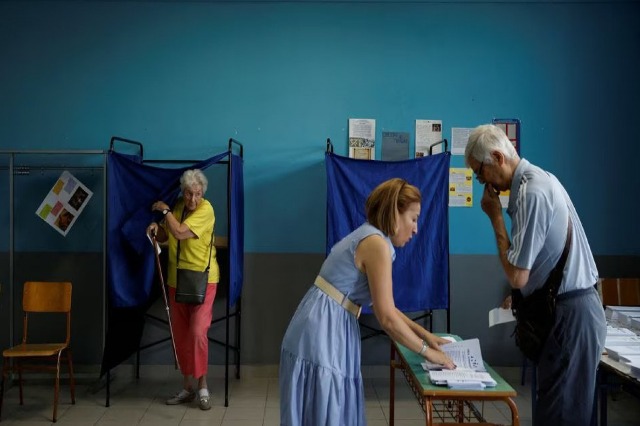 Zgjedhjet parlamentare/ Grekët u drejtohen kutive të votimit për të zgjedhur deputetët e rinj