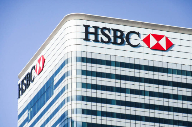 HSBC thotë se mund të tarifojë për llogaritë rrjedhëse