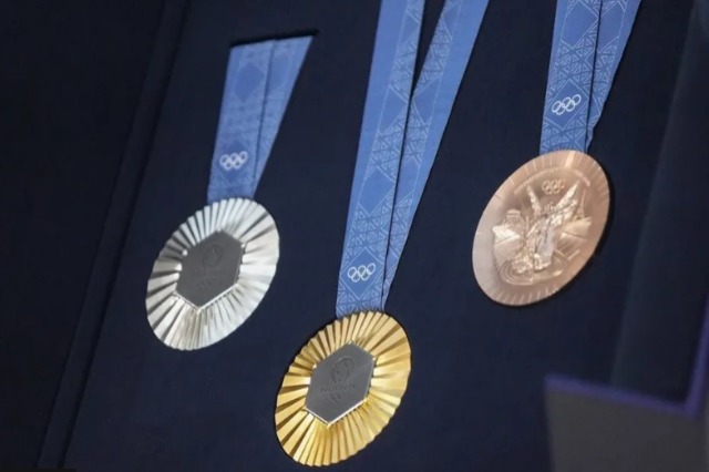 Medaljet për Lojërat Olimpike dhe Paraolimpike 2024 në Paris do të kenë metal të marrë nga Kulla Eifel