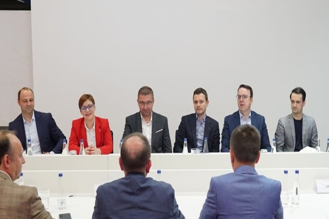 Shkup: VMRO dhe VLEN pajtohen për “shtyllat kryesore” të Qeverisë së re