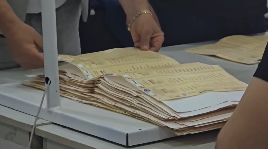 Mbyllet numërimi për KZAZ 77 Përmet, PS merr rreth 3-fishin e votave më shumë se PD