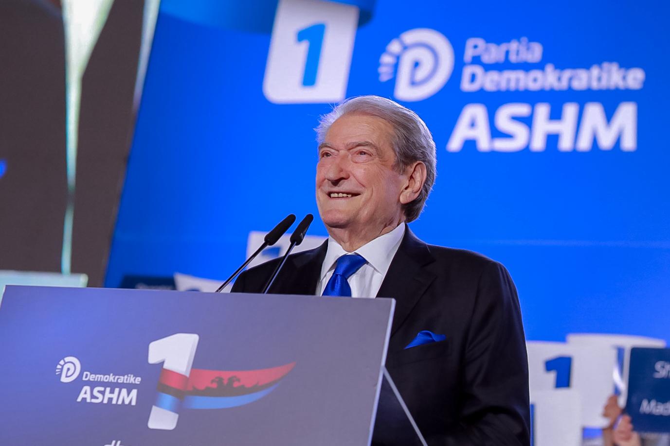 PD mbyll fushatën elektorale, Berisha: Në 11 maj bëhuni bashkë të bëjmë ndryshimin e madh