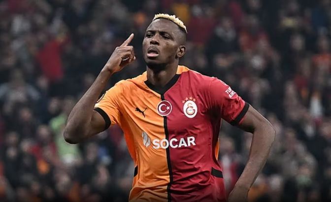 Liverpool në sulm për Osimhen, Nunez dhe Chiesa i propozohen Napolit - RTSH