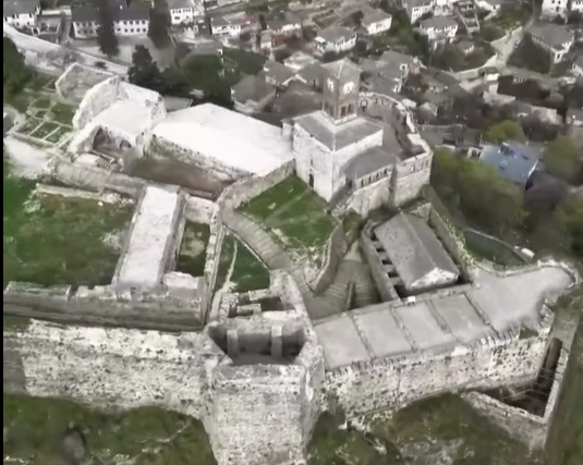 Kalaja e Gjirokastrës, “kampione” e monumenteve me mbi 53 mijë vizitorë në 5-mujorin e parë