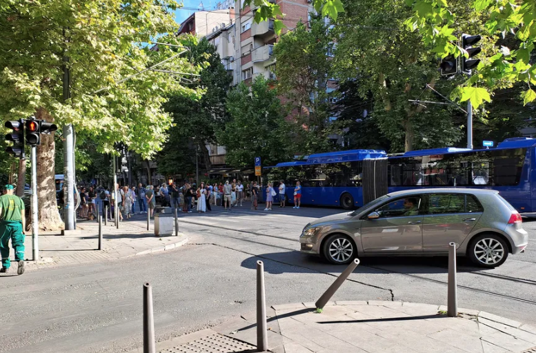 Vazhdojnë protestat në Serbi, studentët bllokojnë rrugët