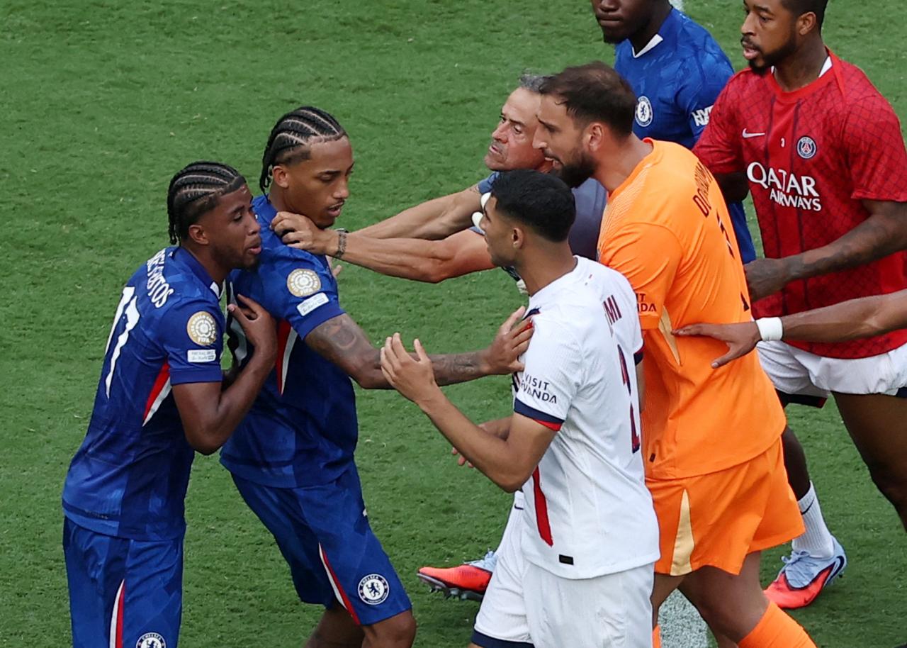 Luis Enrike nën hetim nga FIFA, rrezikon deri në tre ndeshje pezullim