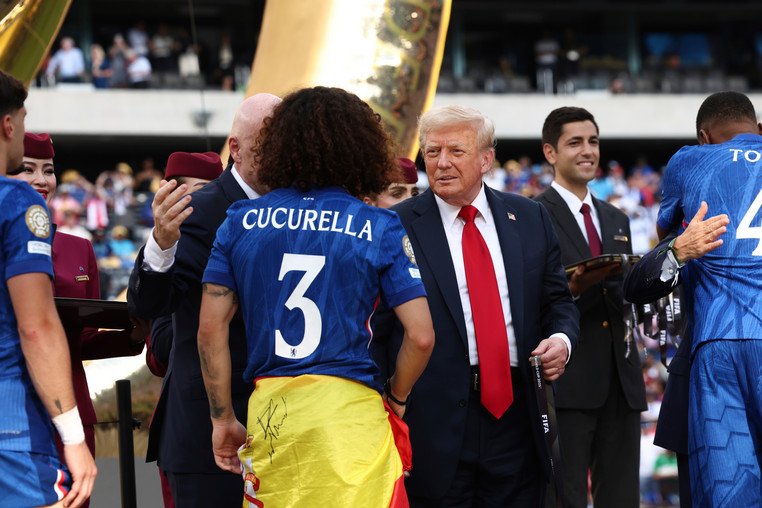 Cucurella tregon “frikën” që kishte kur Trump refuzoi të largohej nga podi gjatë festimeve të Kupës së Botës për Klube