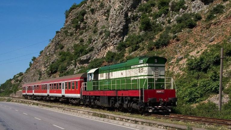 BERZH miraton kredinë 30 milionë euro për modernizimin e hekurudhës Durrës-Rrogozhinë