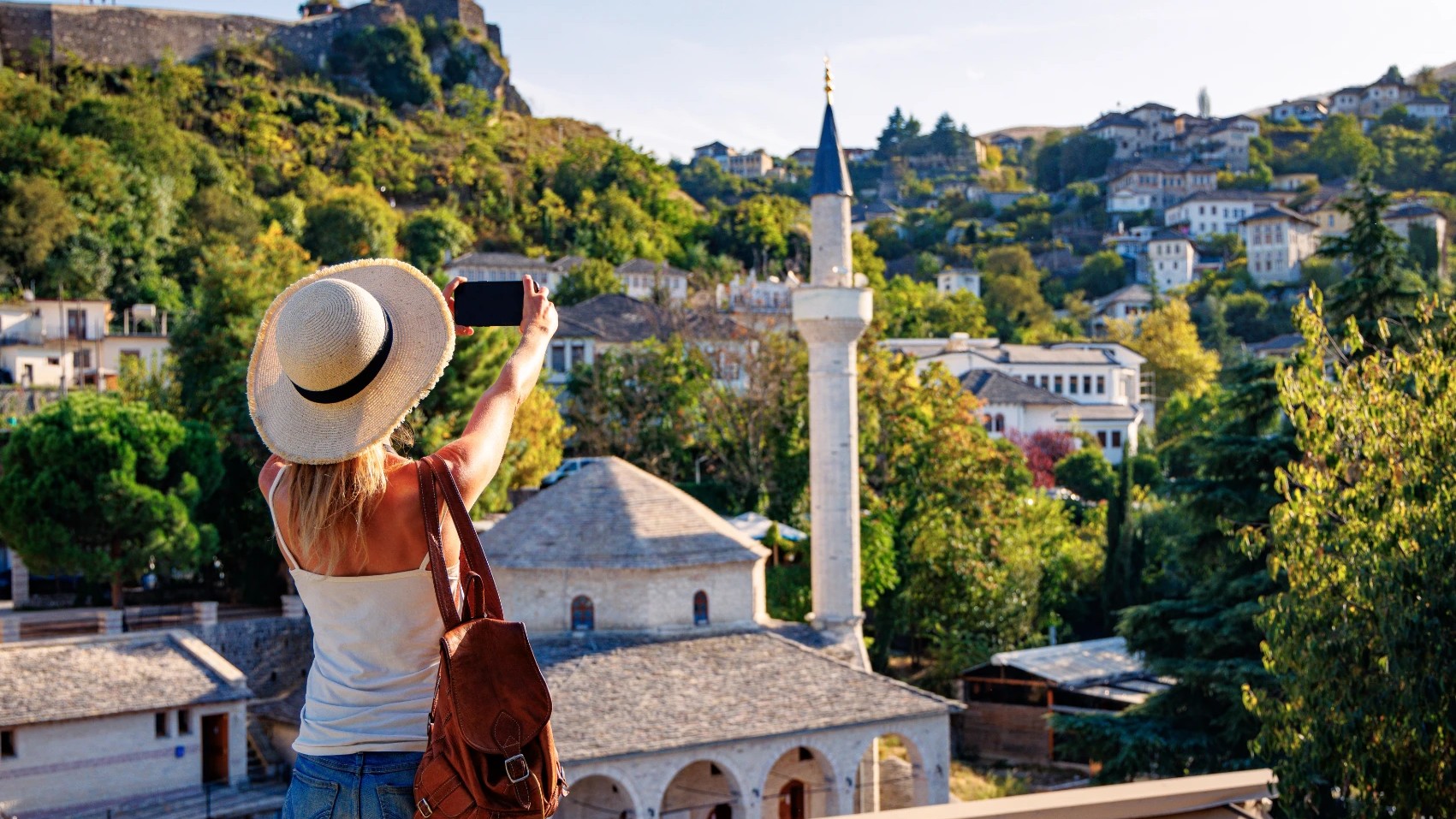 INSTAT: Turizmi në Shqipëri me rritje të ndjeshme gjatë muajve qershor dhe korrik 2025