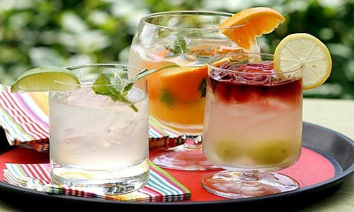 Sipas një sondazhi të ri, më pak amerikanë po konsumojnë alkool