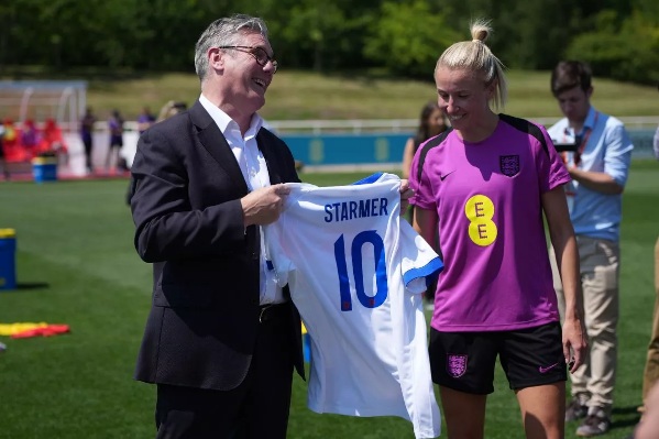 Kryeministri i Britanisë së Madhe do të nderojë “Luaneshat” pas suksesit në “Euro 2025”