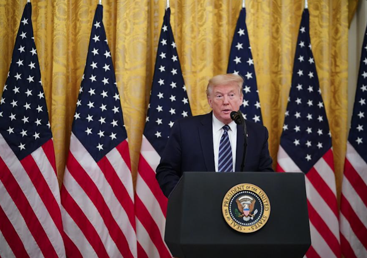 Trump vendos tarifë prej 100 mijë dollarësh për vizat e punës për punonjës të kualifikuar